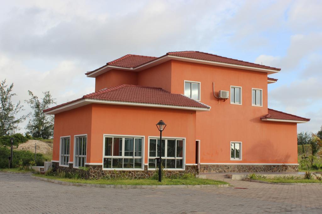 Golden Peacock Resort Hotel Beira Habitación foto